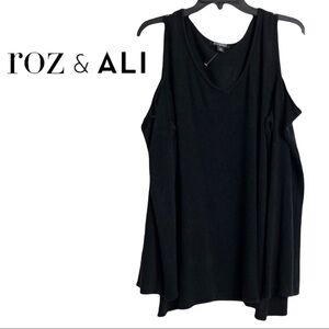 NWOT ROZ & ALI Cold Shoulder Black Blouse With 3/4 Sleeves